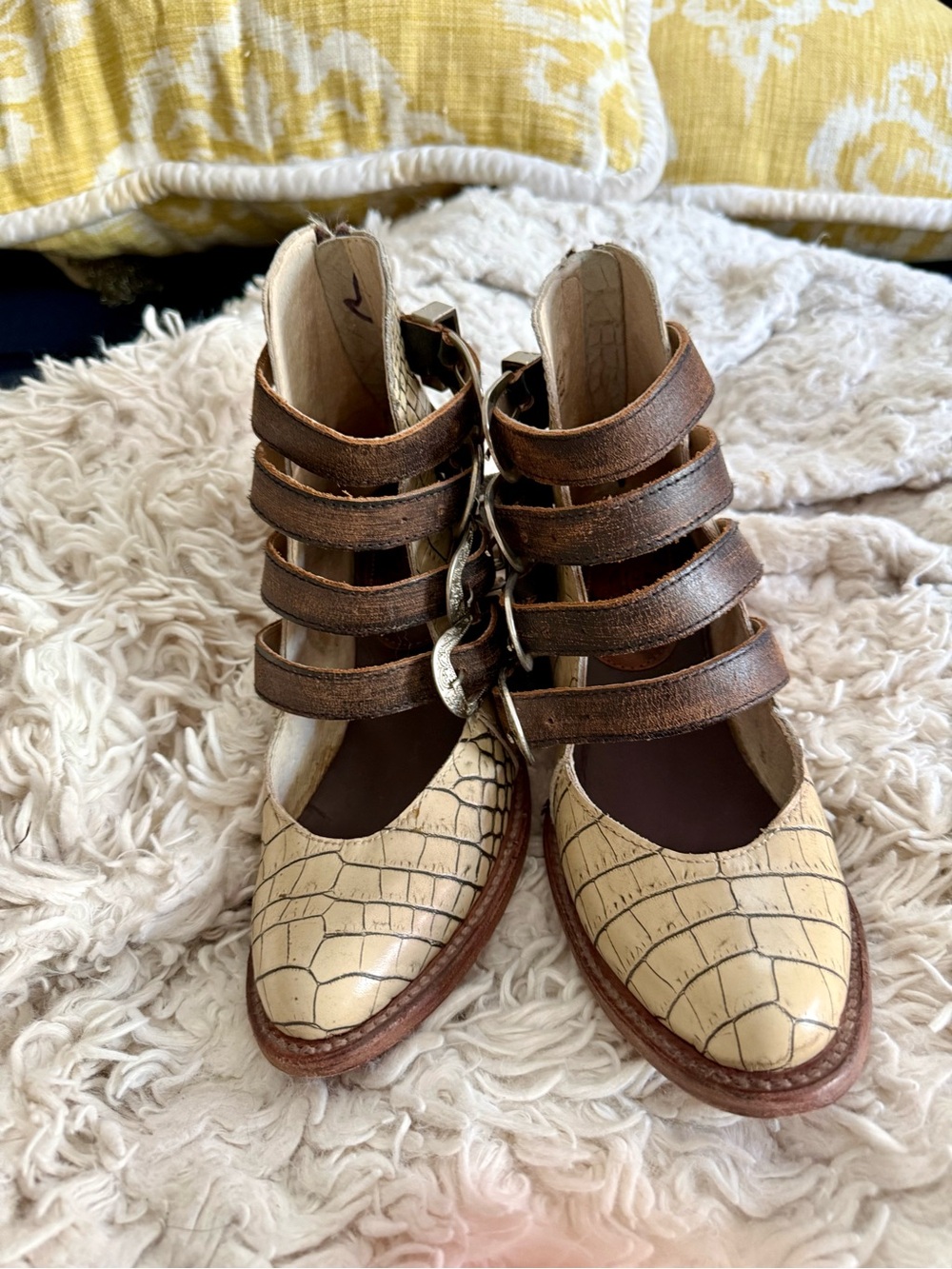Freebird by Steven Scarlett size 7